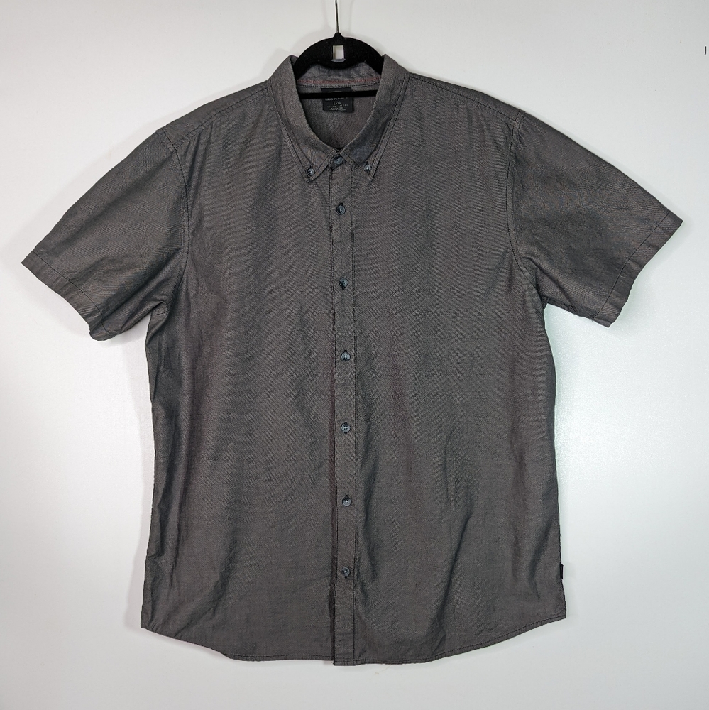 Mens Oakley Shirt L Dark Khaki Gray Short Sleeve Button Front Surfing Skate